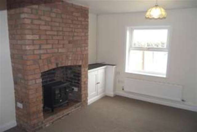  Image of 2 bedroom Terraced house to rent in Crewe Road Willaston Nantwich CW5 at Nantwich, CW5 6NE