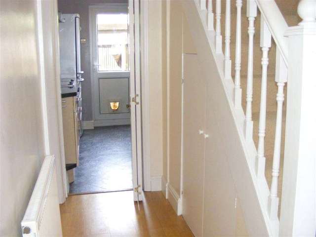  Image of 3 bedroom Semi-Detached house to rent in Crosslands Road West Ewell Epsom KT19 at Crosslands Road Ewell Epsom, KT19 9SS