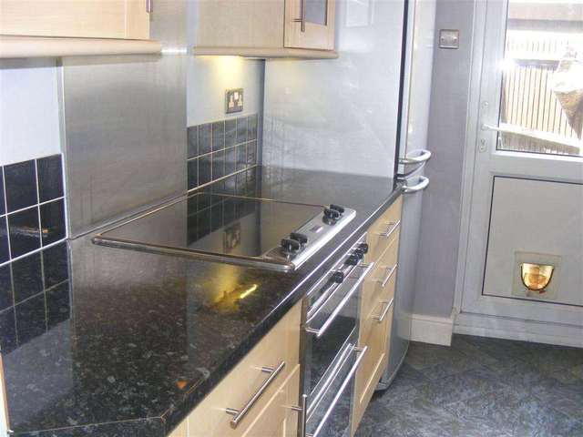  Image of 3 bedroom Semi-Detached house to rent in Crosslands Road West Ewell Epsom KT19 at Crosslands Road Ewell Epsom, KT19 9SS