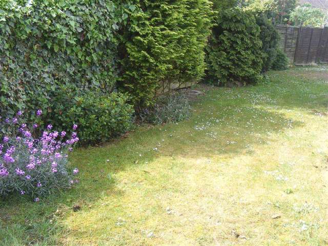  Image of 3 bedroom Semi-Detached house to rent in Crosslands Road West Ewell Epsom KT19 at Crosslands Road Ewell Epsom, KT19 9SS