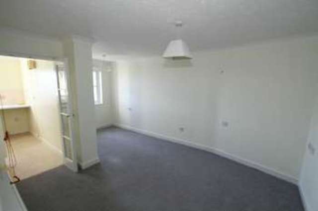  Image of 2 bedroom Ground Flat for sale in De Moulham Road Swanage BH19 at Swanage, BH19 1NS