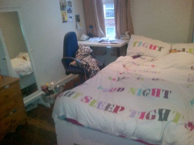  Image of House Share to rent in Derby Grove Nottingham NG7 at Lenton Bristol Lenton, NG7 1PE