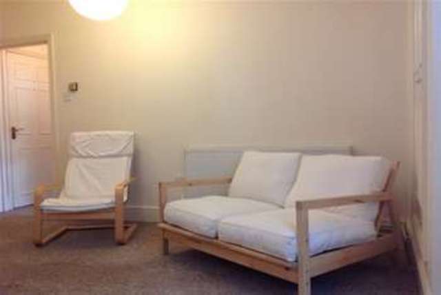  Image of 1 bedroom Flat to rent in St. Johns Street Devizes SN10 at Devizes, SN10 1BE