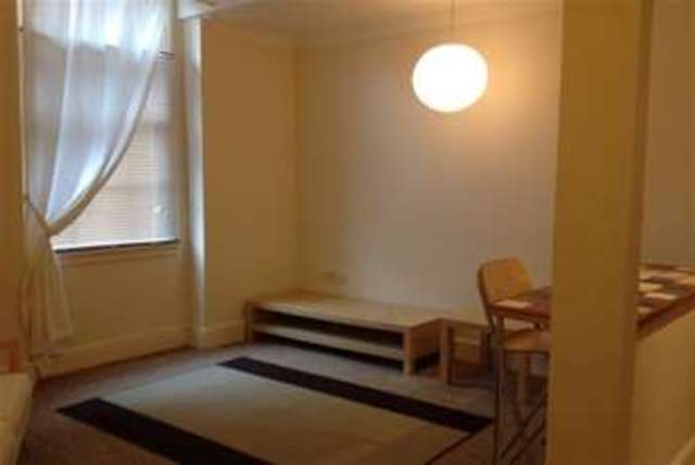  Image of 1 bedroom Flat to rent in St. Johns Street Devizes SN10 at Devizes, SN10 1BE