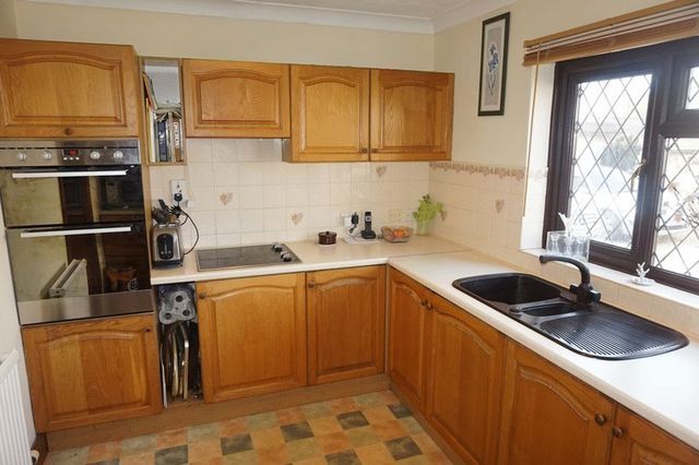  Image of 4 bedroom Detached house for sale in Hillview Terrace East Lyng Taunton TA3 at East Lyng Taunton, TA3 5AU