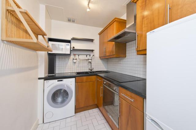  Image of 2 bedroom Flat for sale in Edith Grove London SW10 at Edith Grove  London, SW10 0NH