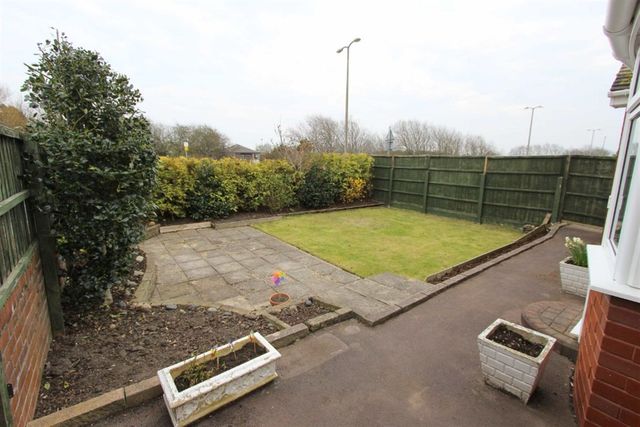  Image of 3 bedroom Detached house for sale in Evesham Road St. Annes Lytham St. Annes FY8 at St Annes Lytham St Annes Lytham St Annes, FY8 1HE
