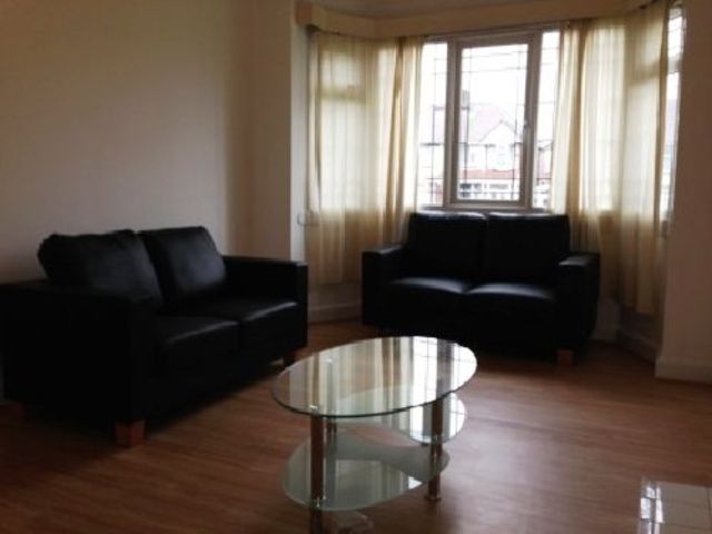  Image of 1 bedroom House Share to rent in Gibbins Road Selly Oak Birmingham B29 at 201 Gibbins Rd Bristol 201 Gibbins Rd, B29 6NH