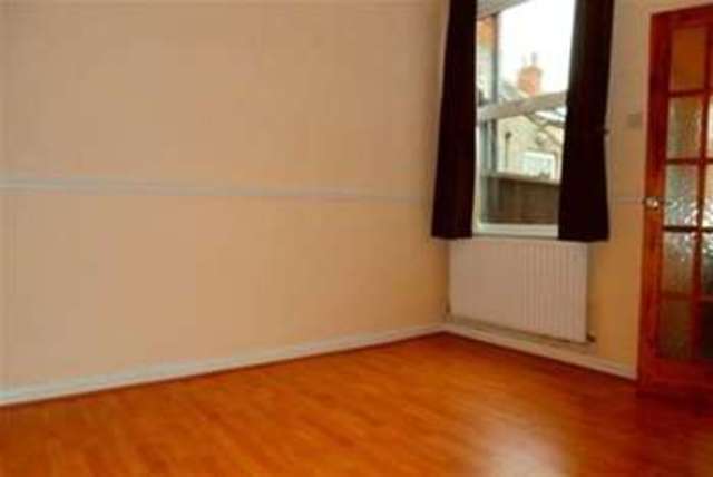  Image of 2 bedroom Terraced house to rent in Forester Street Netherfield Nottingham NG4 at Nottingham, NG4 2NJ