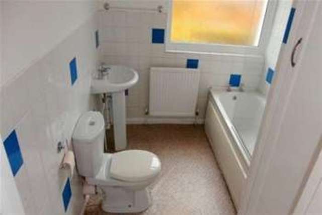  Image of 2 bedroom Terraced house to rent in Forester Street Netherfield Nottingham NG4 at Nottingham, NG4 2NJ