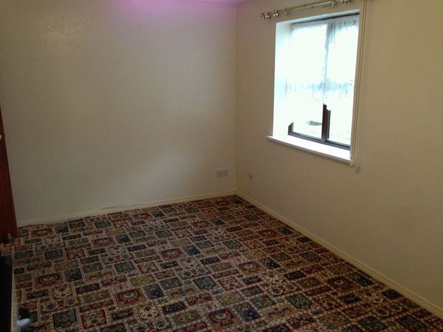  Image of 1 bedroom Flat to rent in Frobisher Way Shoeburyness Southend-on-Sea SS3 at Frobisher Court Frobisher Way Shoeburyness, SS3 8XB