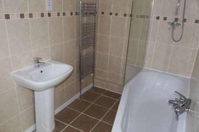  Image of 4 bedroom Detached house for sale in Adlingfleet Goole DN14 at Adlingfleet East Yorkshire, DN14 8JB