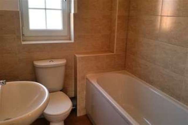 Image of 2 bedroom Detached house to rent in Gartrice Gardens Halfway Sheffield S20 at Sheffield, S20 4SU