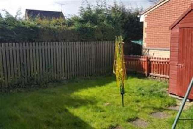  Image of 2 bedroom Detached house to rent in Gartrice Gardens Halfway Sheffield S20 at Sheffield, S20 4SU