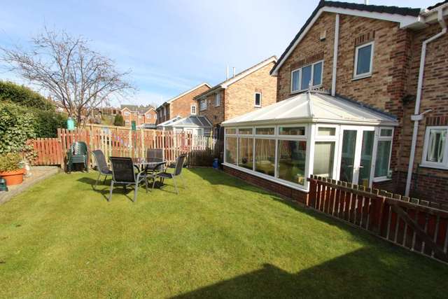  Image of 4 bedroom Detached house for sale in Westfield Close Heckmondwike WF16 at Greenfields  Heckmondwike, WF16 9HL