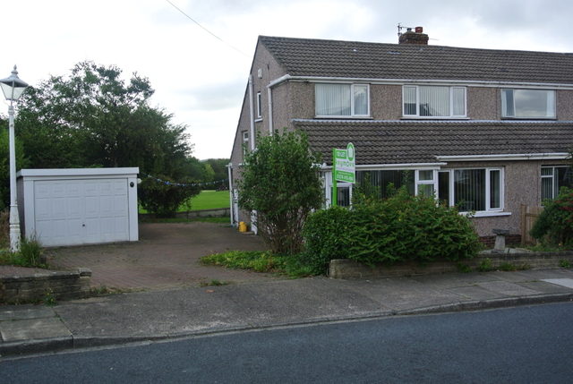  Image of 3 bedroom Detached house to rent in Greenville Drive Low Moor Bradford BD12 at Greenville Drive  Low Moor, Bradford, West Yorks, BD12 0PT
