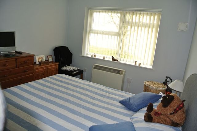  Image of 2 bedroom Flat for sale in Greystone Avenue Worthing BN13 at Greystone Avenue  Worthing, BN13 1LR