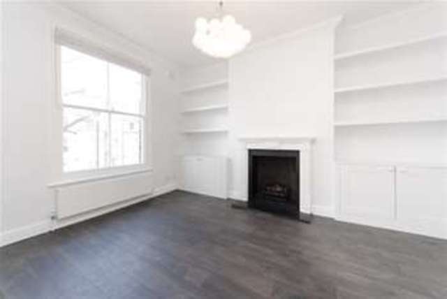  Image of 2 bedroom Flat to rent in Hammersmith Grove London W6 at London, W6 7HE