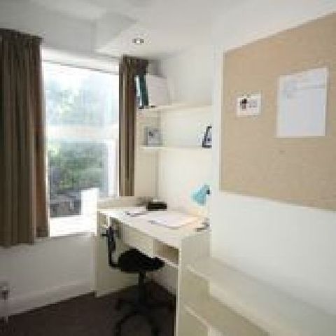  Image of 5 bedroom House Share to rent in Harborne Park Road Harborne Birmingham B17 at Selly Oak Bristol Selly Oak, B17 0PS