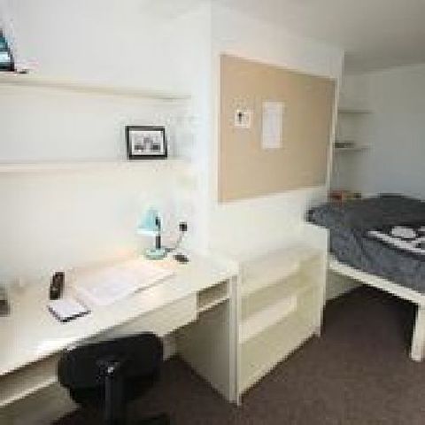  Image of 5 bedroom House Share to rent in Harborne Park Road Harborne Birmingham B17 at Selly Oak Bristol Selly Oak, B17 0PS