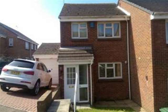  Image of 3 bedroom Detached house to rent in Harrier Drive Sittingbourne ME10 at Sittingbourne, ME10 4UY
