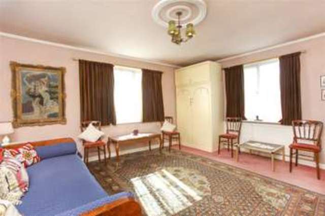  Image of 5 bedroom Detached house for sale in Hawthorn Corner Herne Bay CT6 at Hawthorn Corner  Hillborough, CT6 6TL