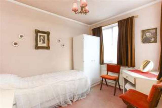  Image of 5 bedroom Detached house for sale in Hawthorn Corner Herne Bay CT6 at Hawthorn Corner  Hillborough, CT6 6TL