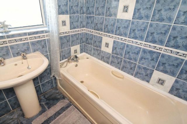 Image of 4 bedroom Semi-Detached house for sale in Roberts Ride Hazlemere High Wycombe HP15 at Roberts Ride  Hazlemere, HP15 7AF