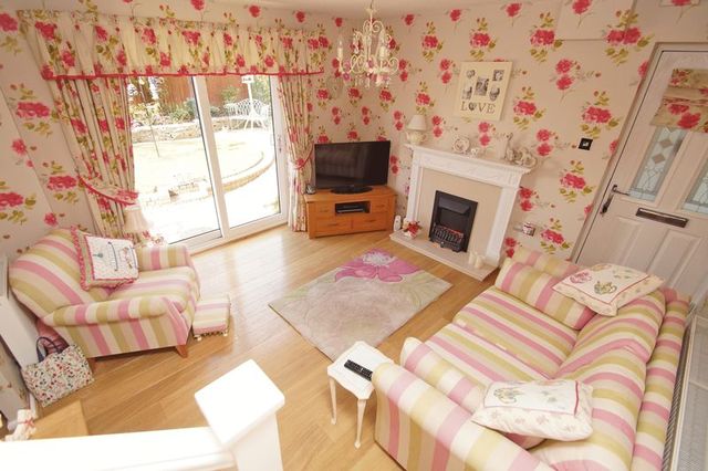  Image of 1 bedroom Terraced house for sale in Heron Close Alvechurch Birmingham B48 at Heron Close Alvechurch Birmingham, B48 7PT