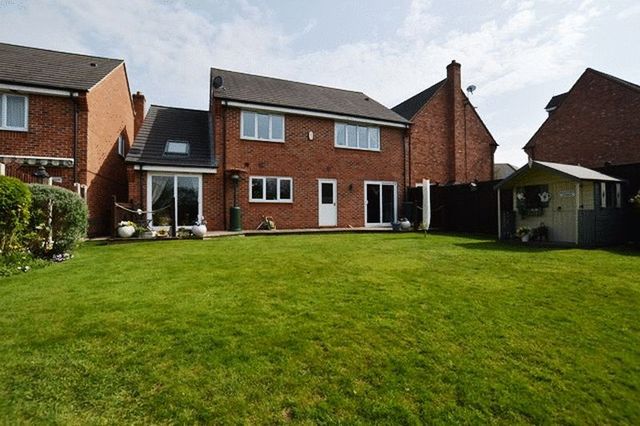  Image of 4 bedroom Detached house for sale in Hickling Close Rothley Leicester LE7 at Hickling Close  Rothley, LE7 7QF