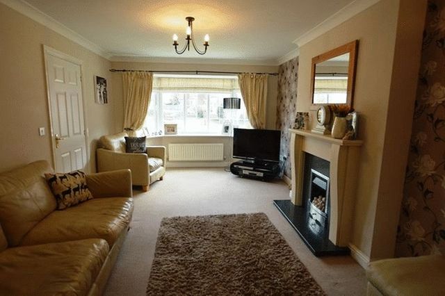  Image of 4 bedroom Detached house for sale in Hickling Close Rothley Leicester LE7 at Hickling Close  Rothley, LE7 7QF