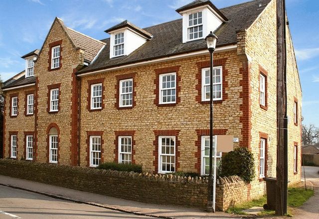  Image of 2 bedroom Flat to rent in High Street Harrold Bedford MK43 at High Street Harrold Bedford, MK43 7DA