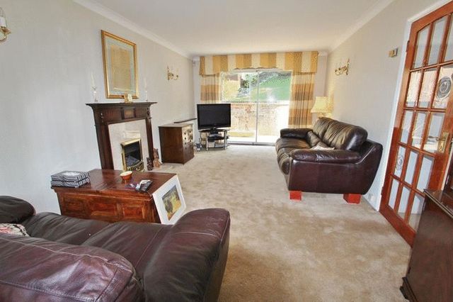  Image of 3 bedroom Detached house for sale in Hillbury Road Warlingham CR6 at Hillbury Road  Warlingham, CR6 9TJ