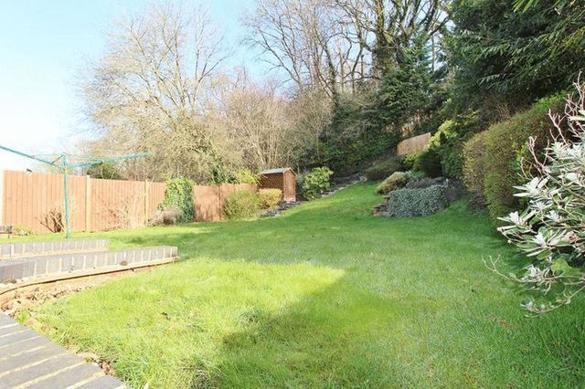  Image of 3 bedroom Detached house for sale in Hillbury Road Warlingham CR6 at Hillbury Road  Warlingham, CR6 9TJ
