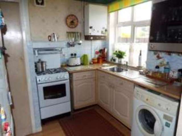 Image of 3 bedroom Semi-Detached house for sale in Humberstone Road Leagrave Luton LU4 at Luton Bedfordshire Leagrave, LU4 9SR