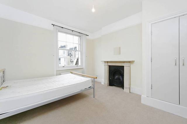  Image of 2 bedroom Flat to rent in Inverness Mews London W2 at Inverness Mews  London, W2 3JQ