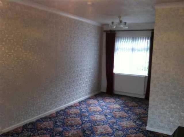  Image of 3 bedroom Property to rent in Lilac Avenue Newhey Rochdale OL16 at Lilac Avenue ROCHDALE ROCHDALE, OL16 4LN