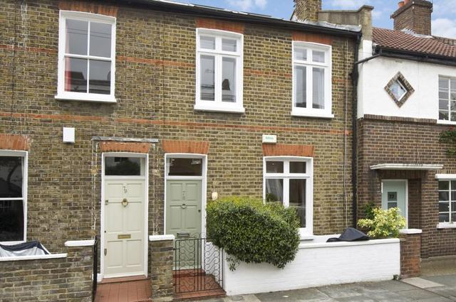  Image of 3 bedroom Terraced house to rent in Lillian Road London SW13 at Lillian Road  London, SW13 9JF