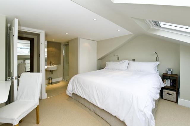  Image of 3 bedroom Terraced house to rent in Lillian Road London SW13 at Lillian Road  London, SW13 9JF