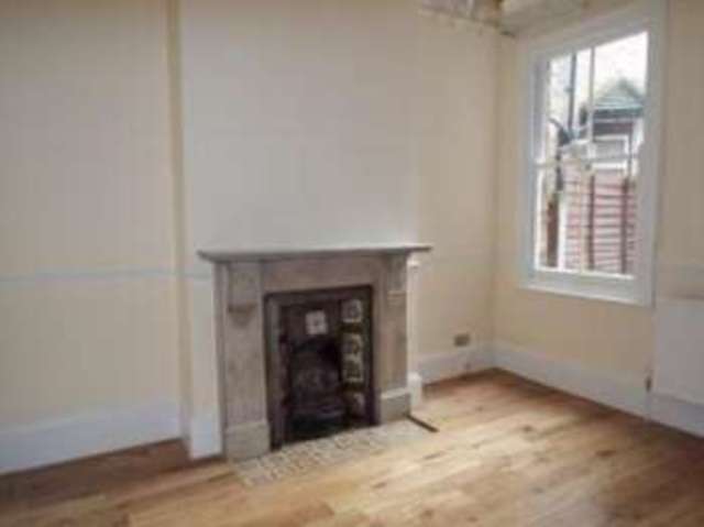  Image of 3 bedroom Terraced house for sale in Canterbury Road London E10 at London  Lea Bridge, E10 6EF
