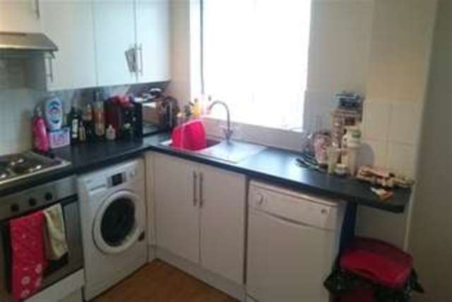  Image of 1 bedroom Detached house to rent in Blackberry Walk Lychpit Basingstoke RG24 at Basingstoke, RG24 8SN