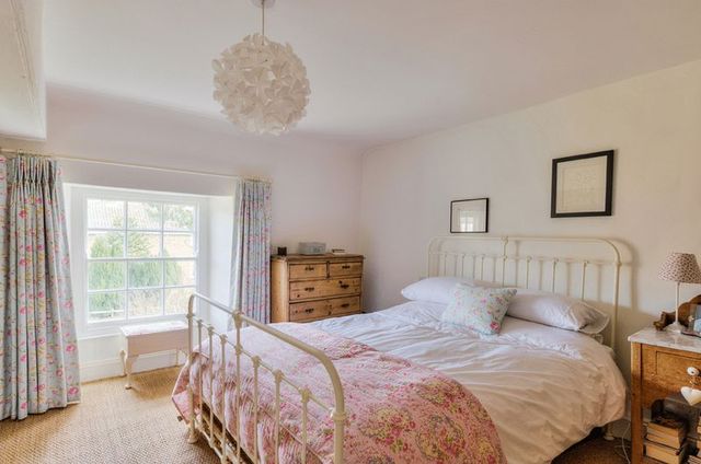  Image of 5 bedroom Detached house for sale in Main Street Lyddington Oakham LE15 at 101 Main Street Lyddington Oakham, LE15 9LS