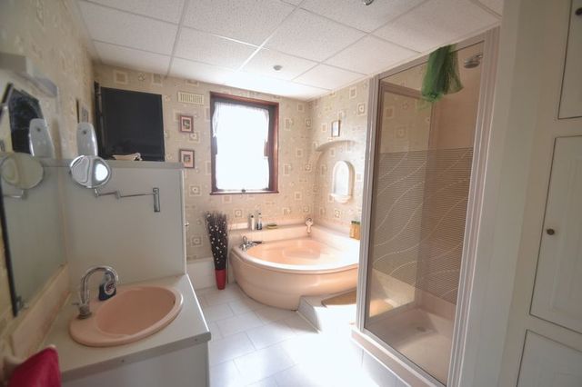  Image of 3 bedroom Terraced house to rent in Lyndhurst Gardens Barking IG11 at Lyndhurst Gardens  Barking, IG11 9YB