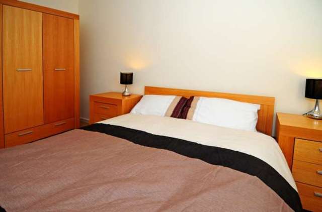  Image of 2 bedroom Apartment to rent in Rawlinson Road Maidenbower Crawley RH10 at Rawlinson Road Maidenbower Crawley, RH10 7DP