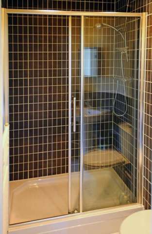  Image of 2 bedroom Apartment to rent in Rawlinson Road Maidenbower Crawley RH10 at Rawlinson Road Maidenbower Crawley, RH10 7DP