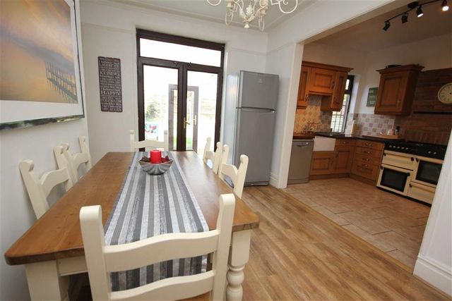  Image of 4 bedroom Property for sale in Manchester Road Rochdale OL11 at Manchester Road Rochdale Rochdale, OL11 4LX