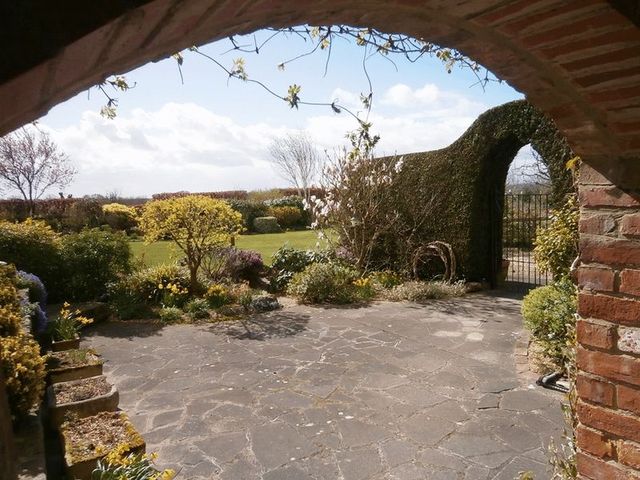 Image of 5 bedroom Detached house for sale in Mill End Bredon Tewkesbury GL20 at Mill End Bredon Tewkesbury, GL20 7LQ
