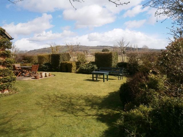  Image of 5 bedroom Detached house for sale in Mill End Bredon Tewkesbury GL20 at Mill End Bredon Tewkesbury, GL20 7LQ