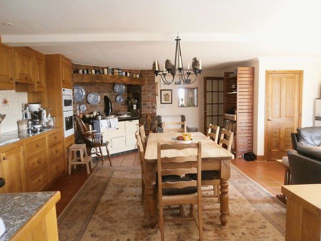  Image of 5 bedroom Detached house for sale in Mill End Bredon Tewkesbury GL20 at Mill End Bredon Tewkesbury, GL20 7LQ