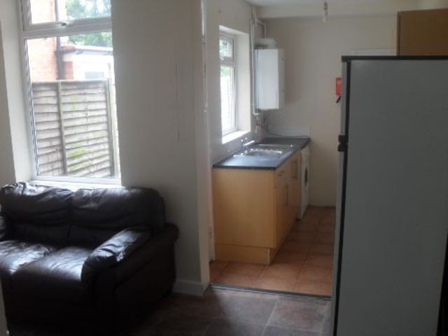  Image of 3 bedroom House Share to rent in Milner Road Selly Oak Birmingham B29 at Selly Oak Bristol Selly Oak, B29 7RQ
